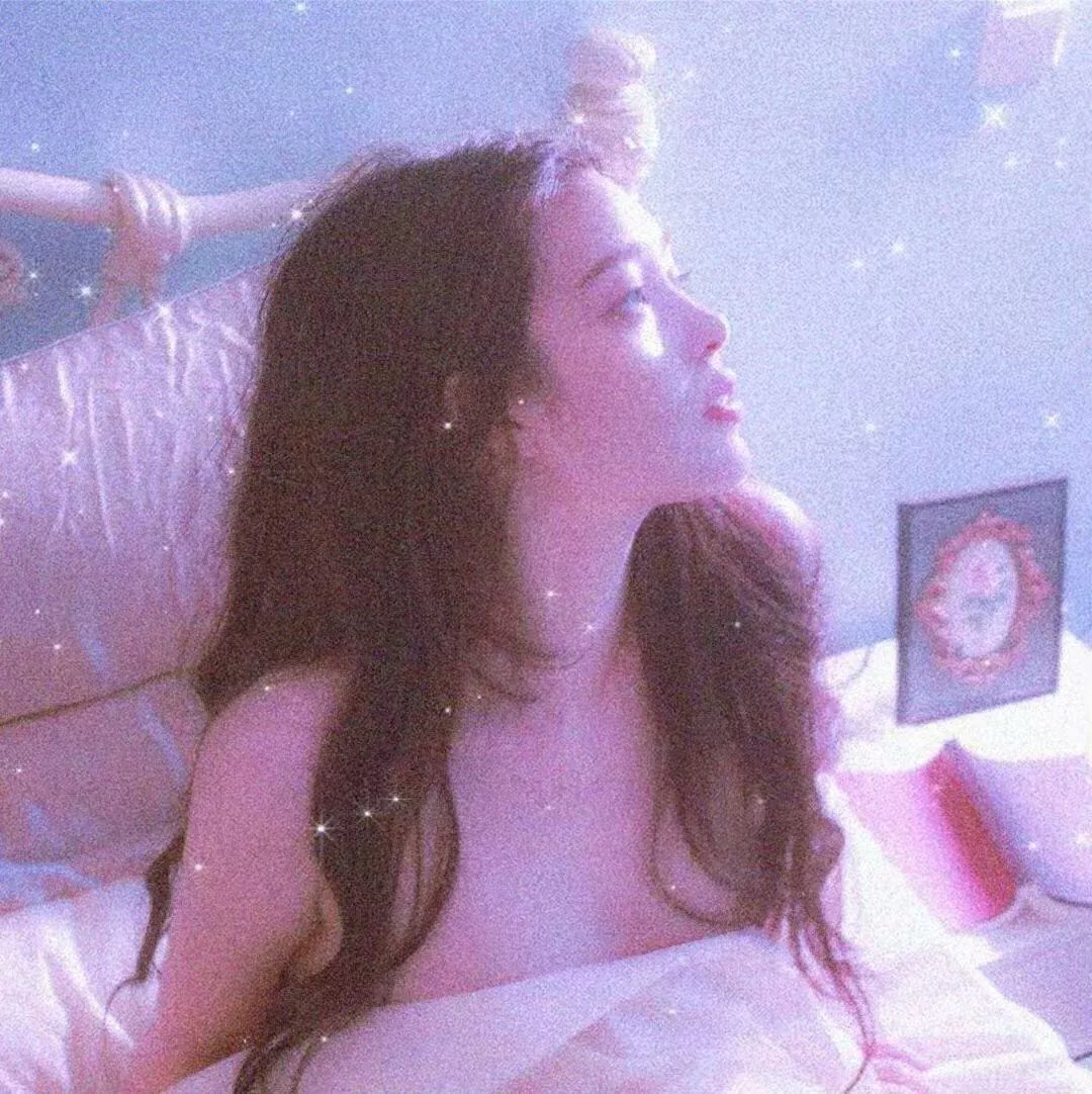 女孩的钓鱼慢活